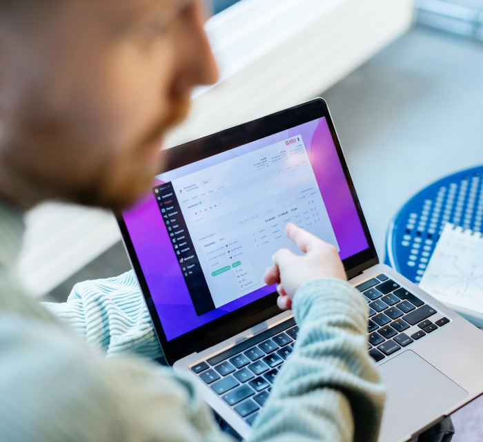 Servicio de monitorización y análisis de reseñas que afectan a tu reputación online